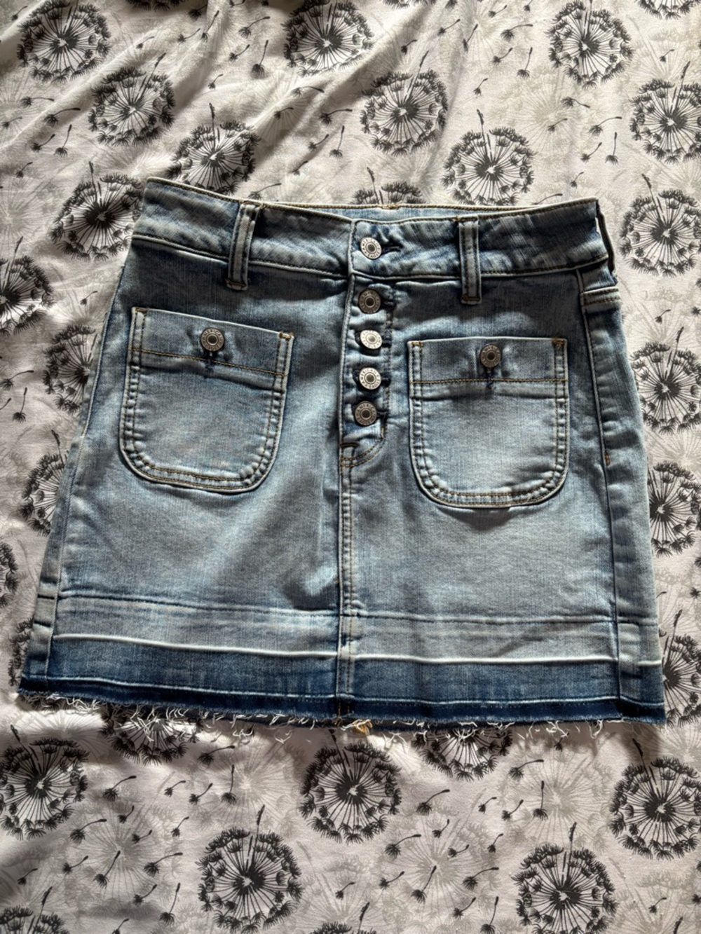 American Eagle Light Wash Denim Button-Front Mini Skirt - Blue